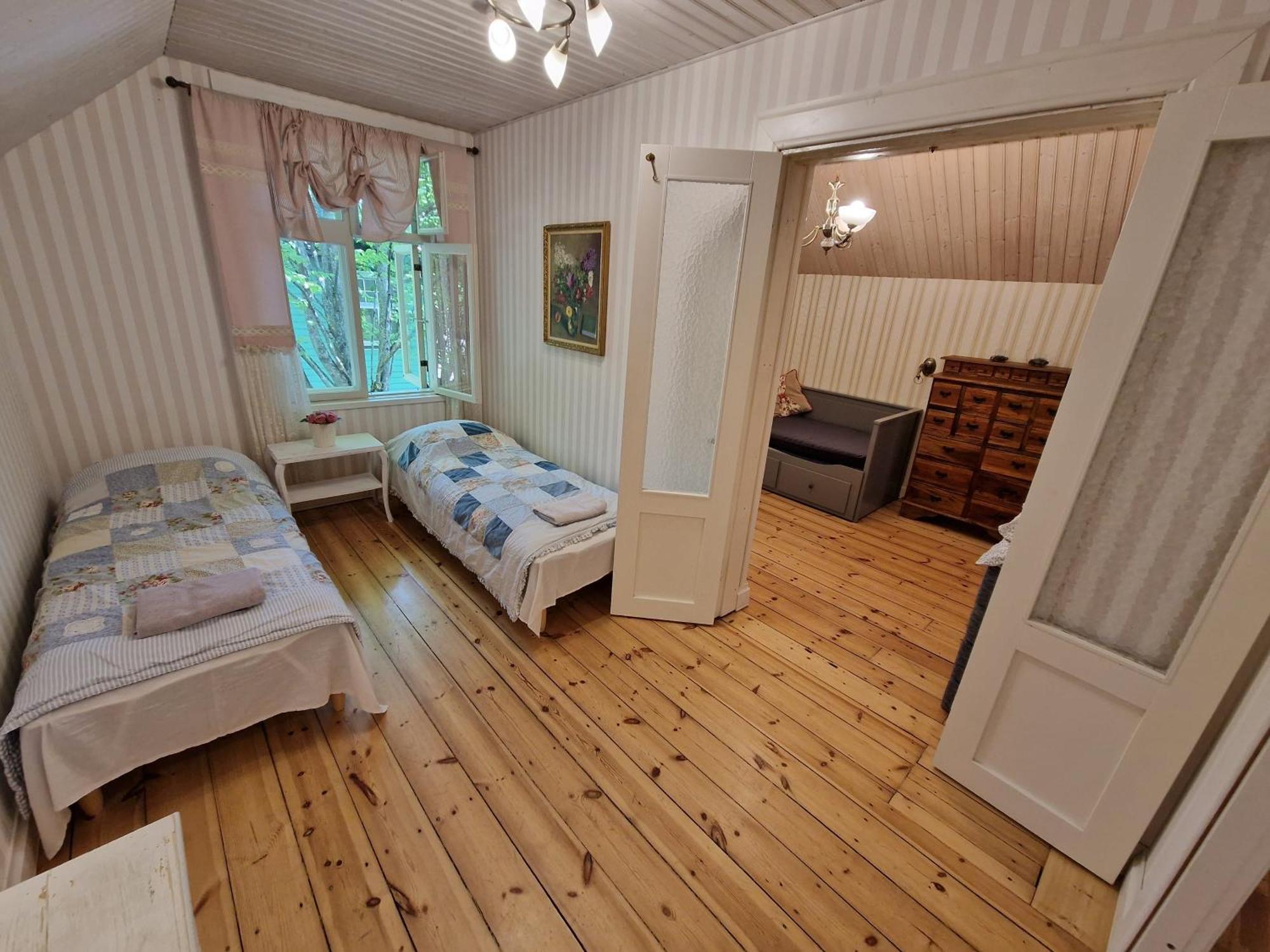 Villa Tammsaare Pärnu Esterno foto
