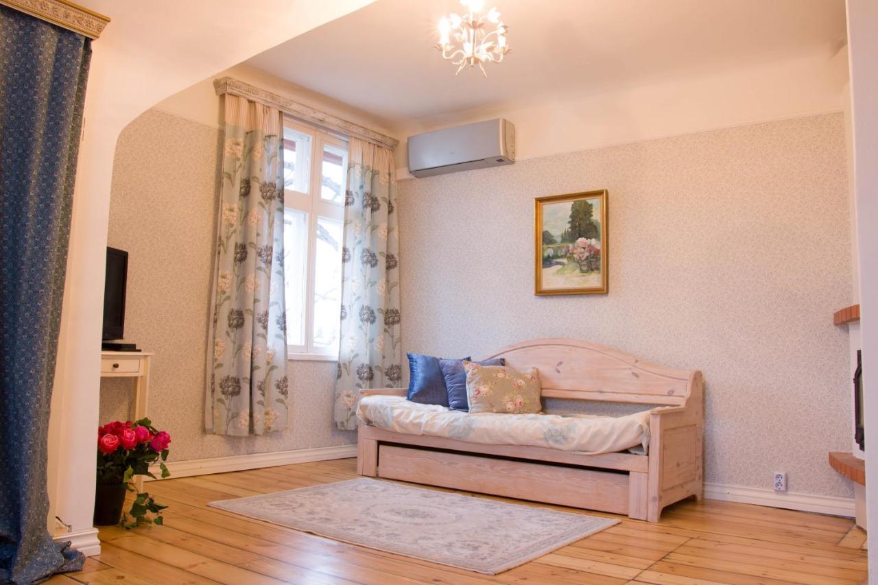 Villa Tammsaare Pärnu Esterno foto